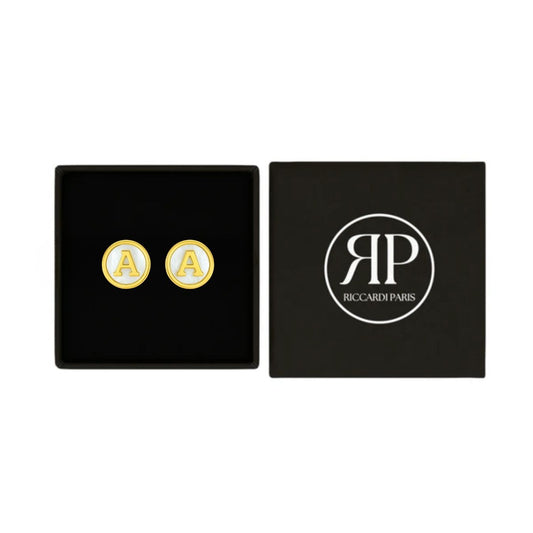 Oorringen met initialen "Vintage"