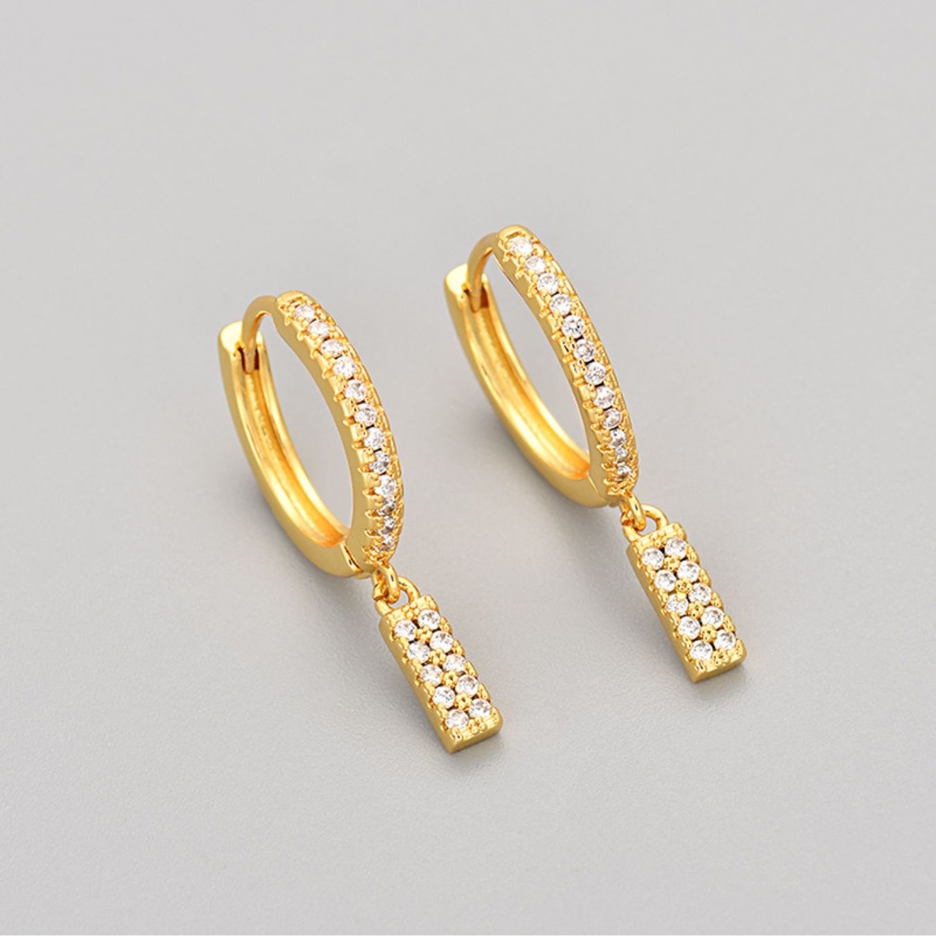 Oorbellen met initialen "Crystal"