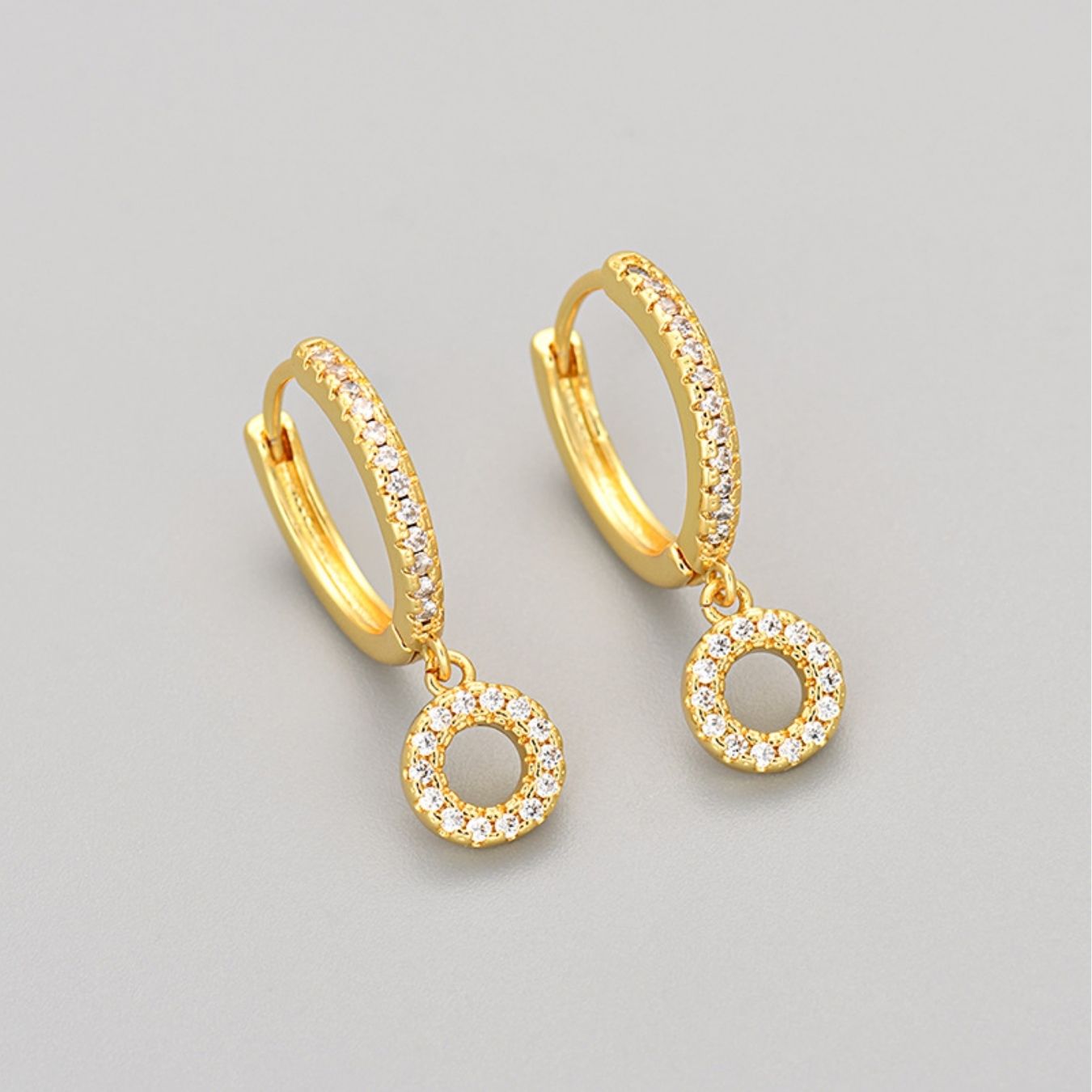 Oorbellen met initialen "Crystal"