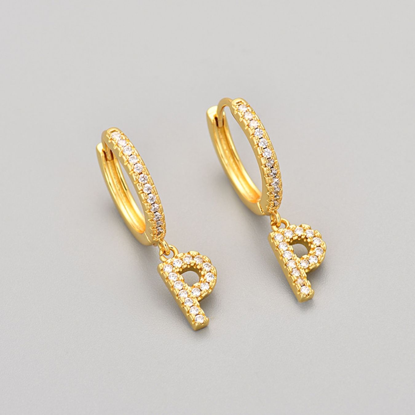 Oorbellen met initialen "Crystal"