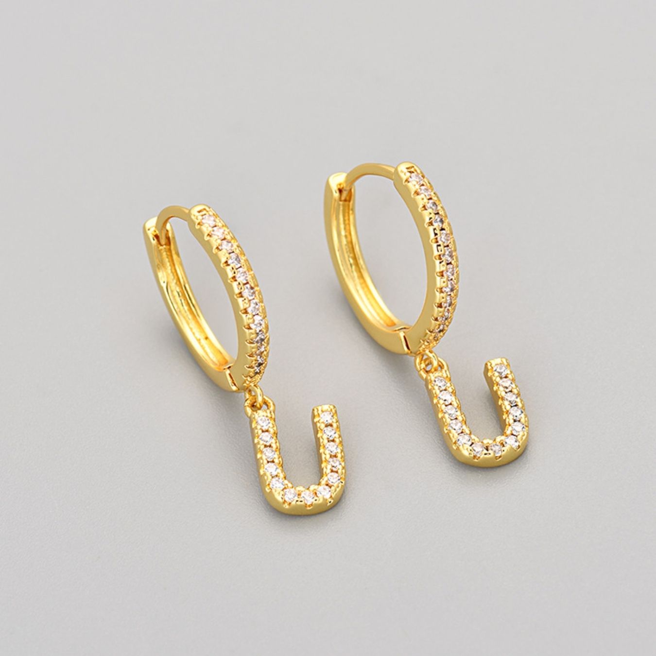 Oorbellen met initialen "Crystal"