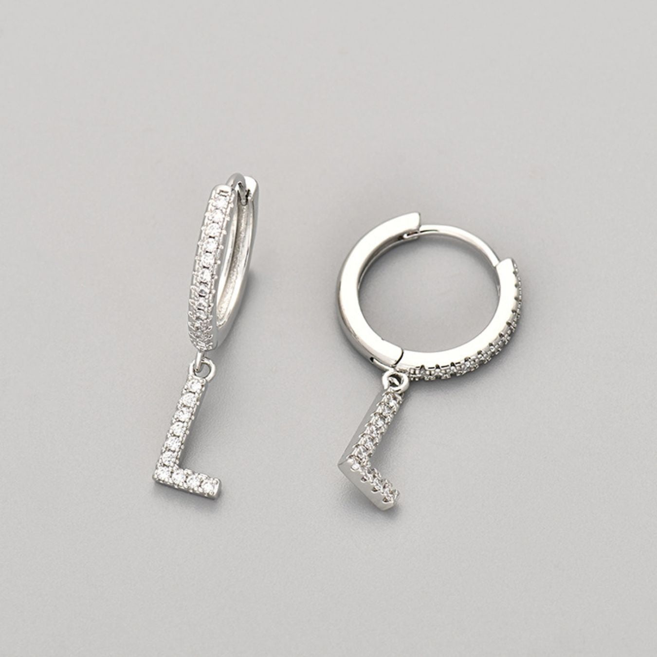 Oorbellen met initialen "Crystal"