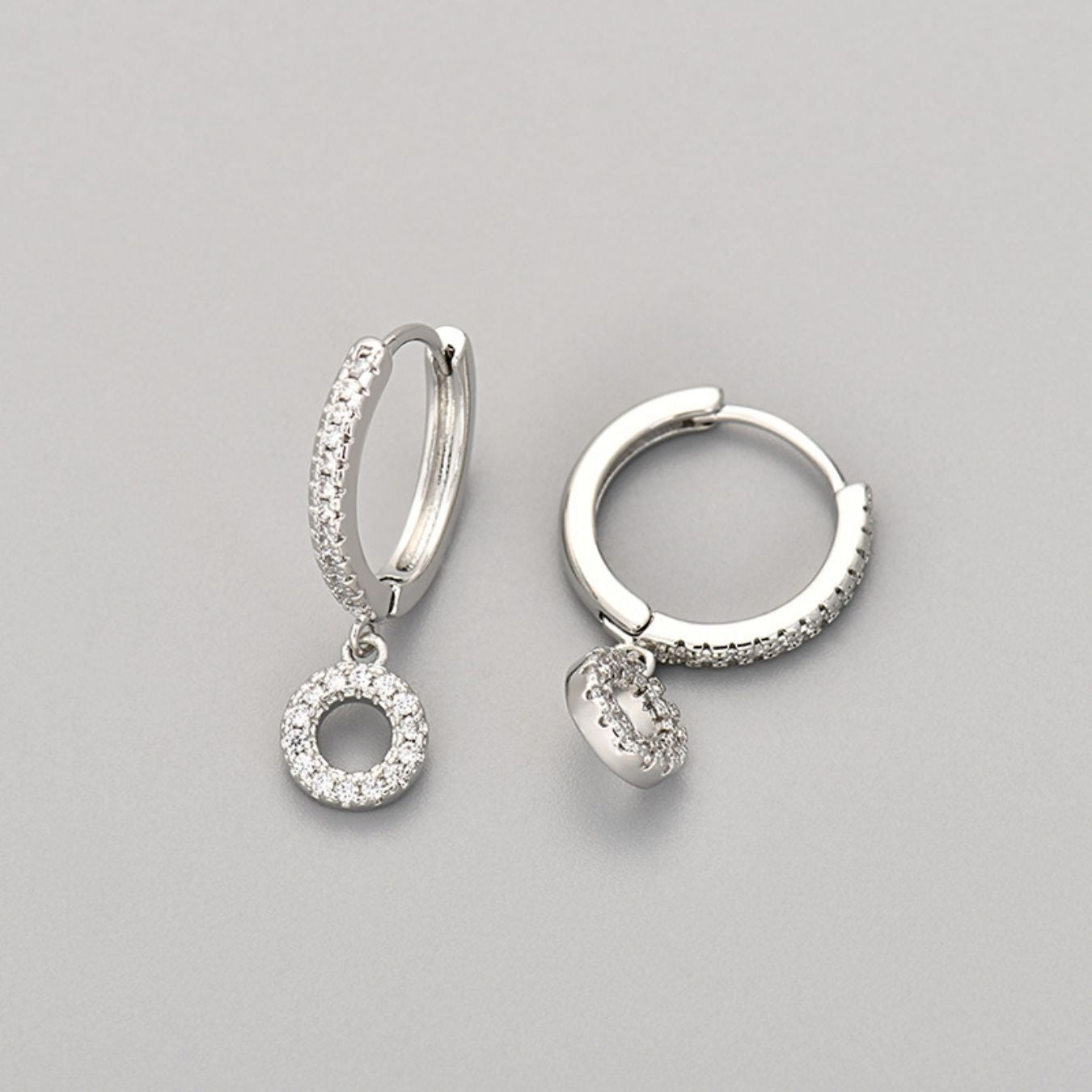 Oorbellen met initialen "Crystal"