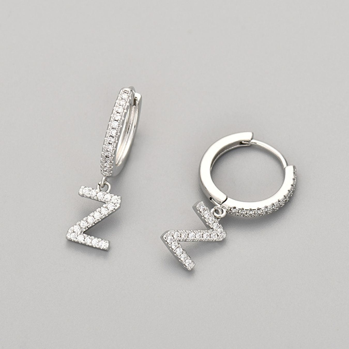 Oorbellen met initialen "Crystal"