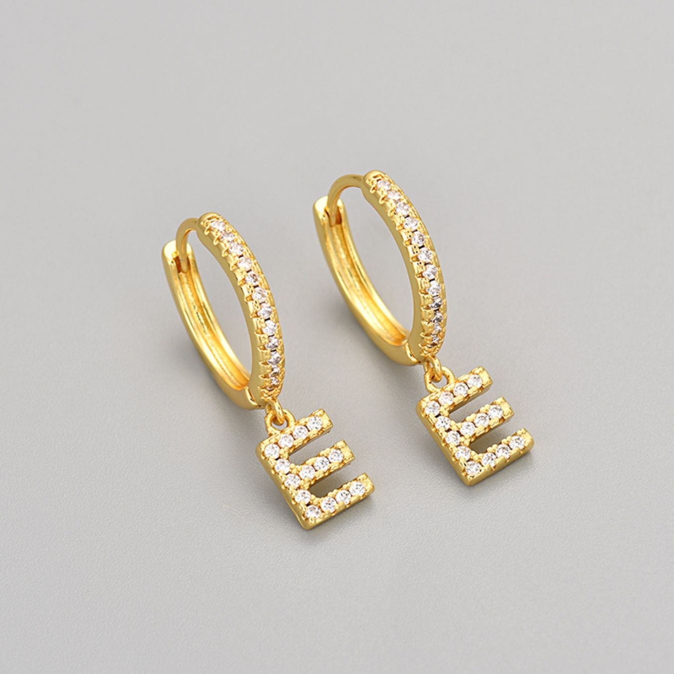 Oorbellen met initialen "Crystal"