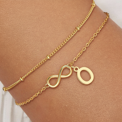 Armband met initialen "Eeuwige Band"