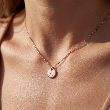 Initial Necklace “Initial disc”